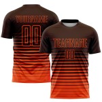 Maglia da calcio personalizzata con stampa sublimatica a righe marroni e arancioni sfumate